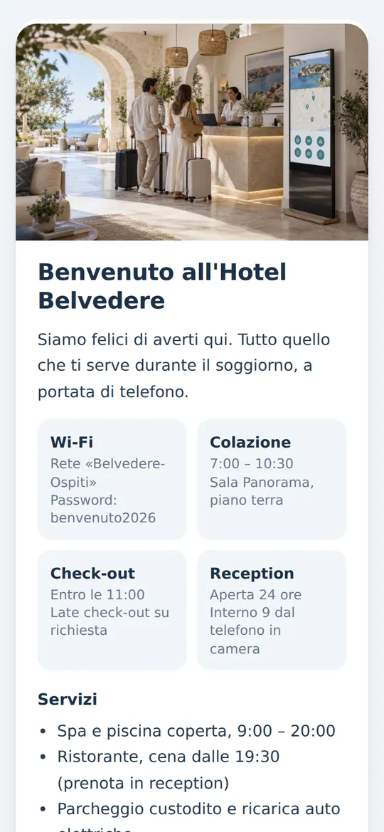 Guida dell'hotel aperta sul telefono